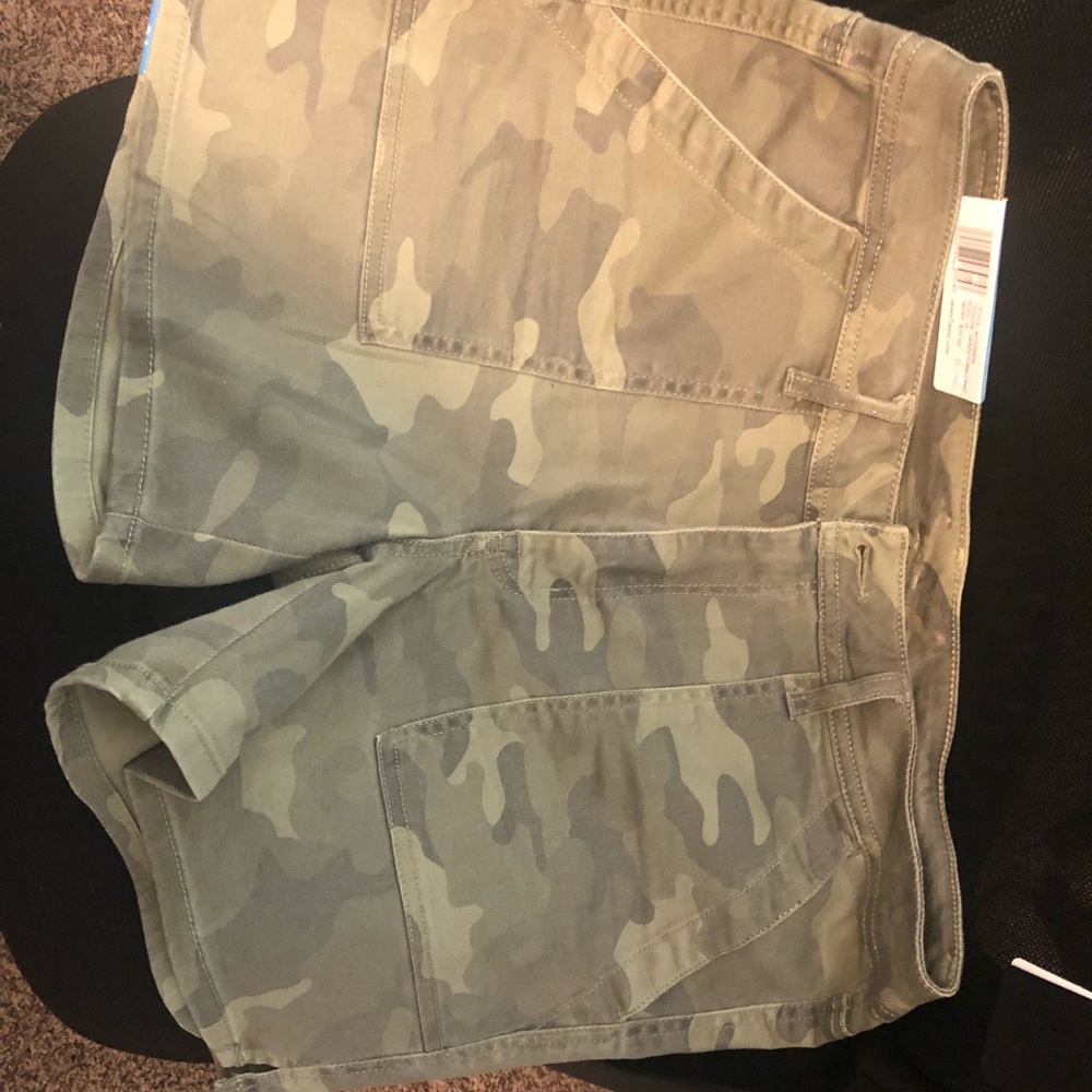 New seven cargo shorts 10 - Picture 2 of 4